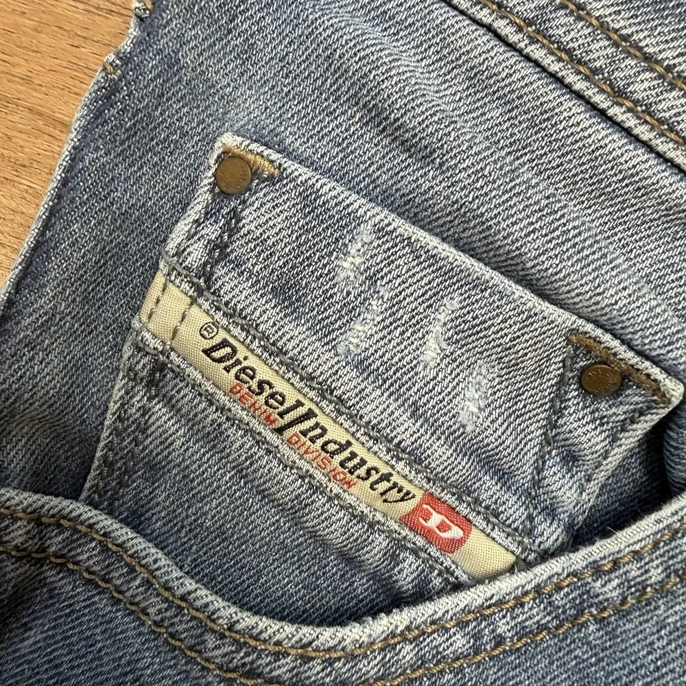 Diesel Krayver Jeans Men 31x32 Blue Slim Carrot Stretch Distressed Denim R248D